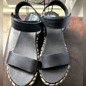 Sorel Women's Cameron sandals